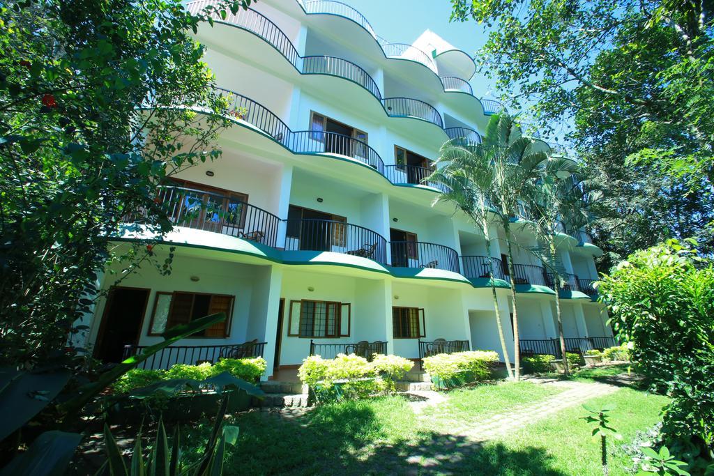 คริสซีส์ โฮเต็ล Hotel เทกคาดี ภายนอก รูปภาพ